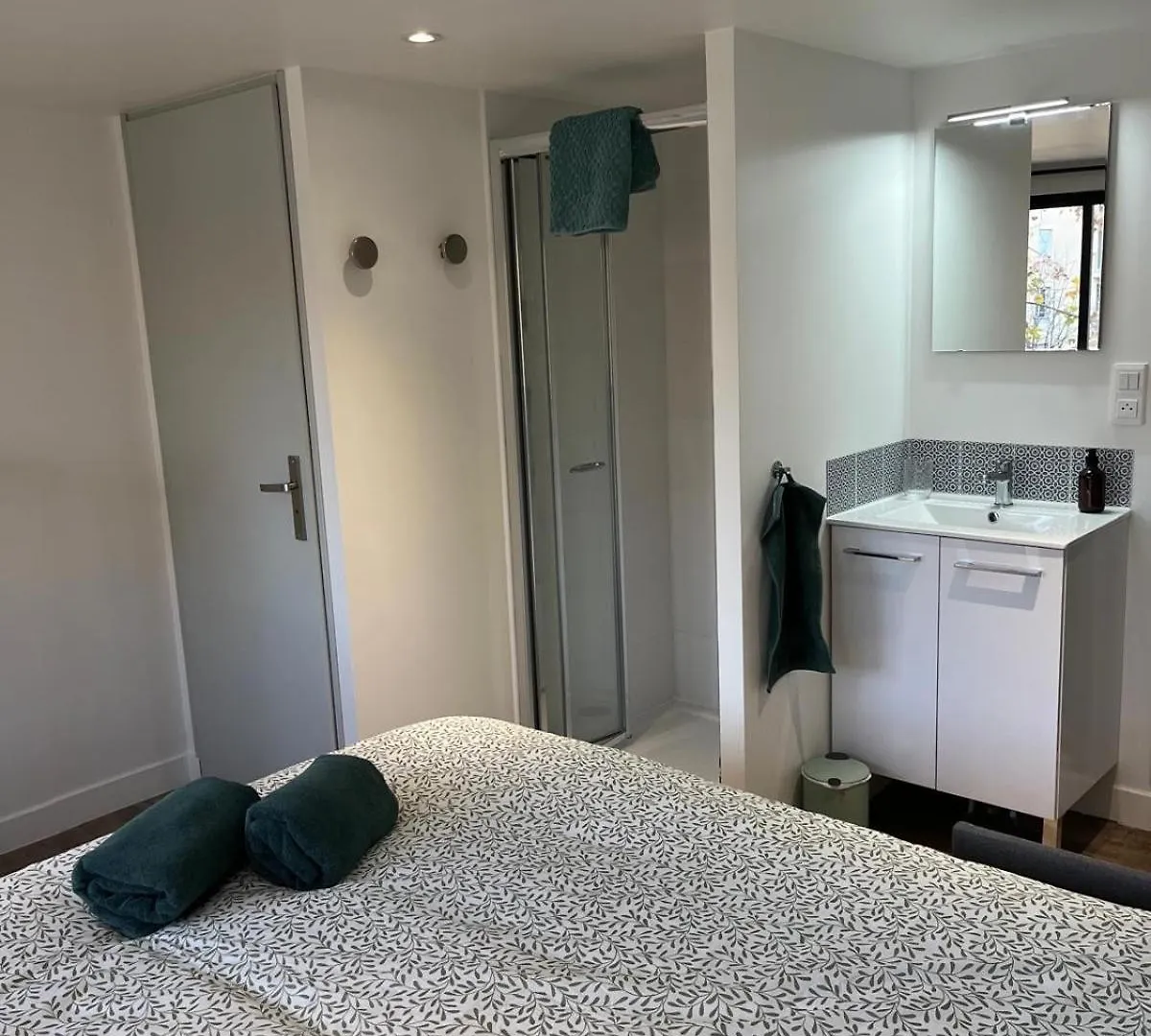 Chez Edouard - Superbe Triplex Neuf - 6 Chambres - Centre Ville Proche Rotonde Allees Provencales 普罗旺斯地区艾克斯 0*,  法国