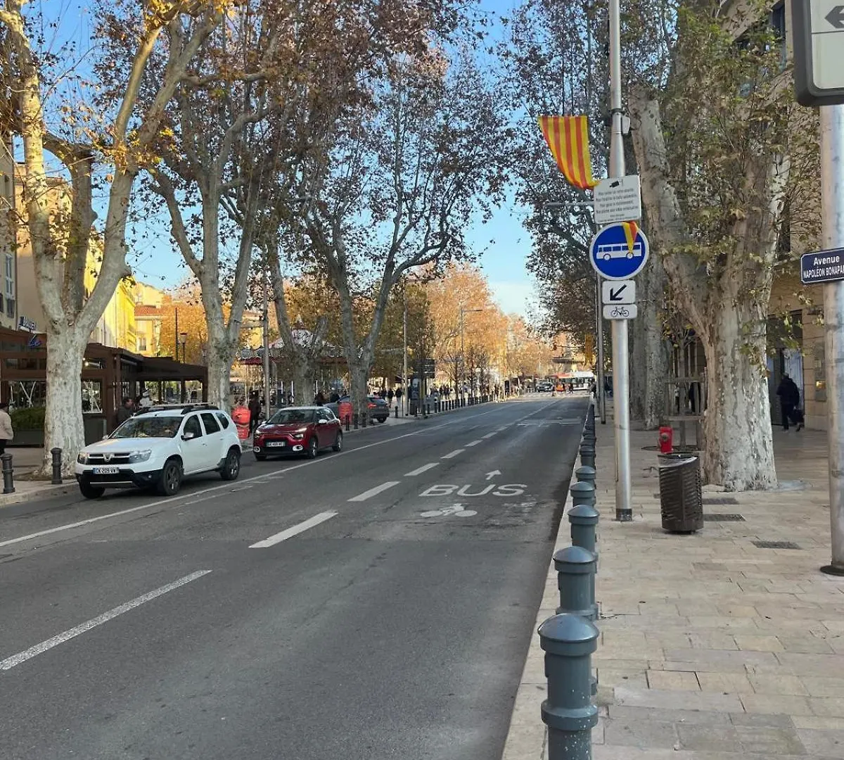Chez Edouard - Superbe Triplex Neuf - 6 Chambres - Centre Ville Proche Rotonde Allees Provencales 普罗旺斯地区艾克斯 法国