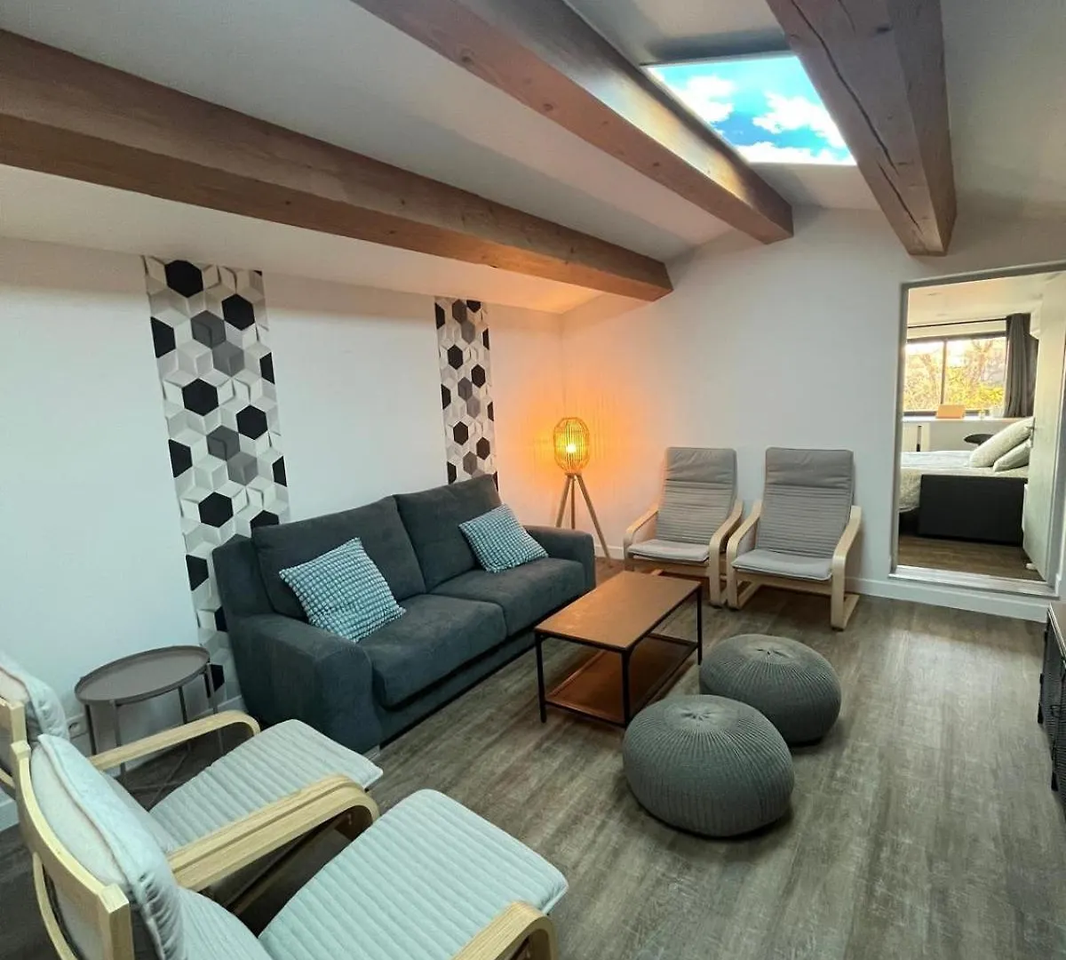 Chez Edouard - Superbe Triplex Neuf - 6 Chambres - Centre Ville Proche Rotonde Allees Provencales 普罗旺斯地区艾克斯